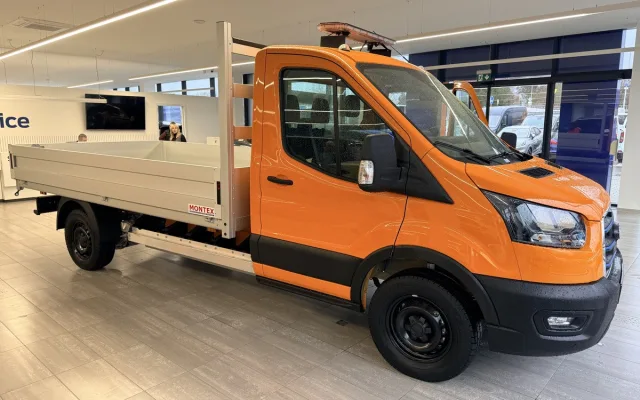 Jihočeští silničáři obměňují vozový park, do terénu vyrážejí i s elektromobily
