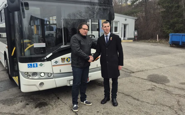 V Táboře dosloužil, v Moldavsku pomůže. Autobus z jihu Čech bude vozit děti v Călărași