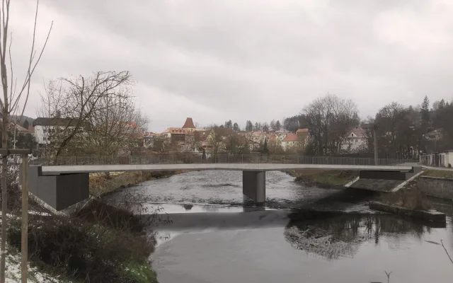 Český Krumlov plánuje stavbu nového mostu u pivovaru za 55 milionů korun