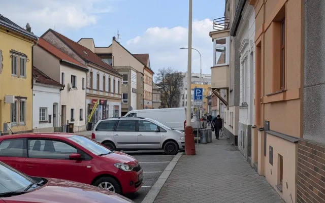V Táboře upravují parkování. Přehlednější pravidla mají ulevit dopravě i rezidentům