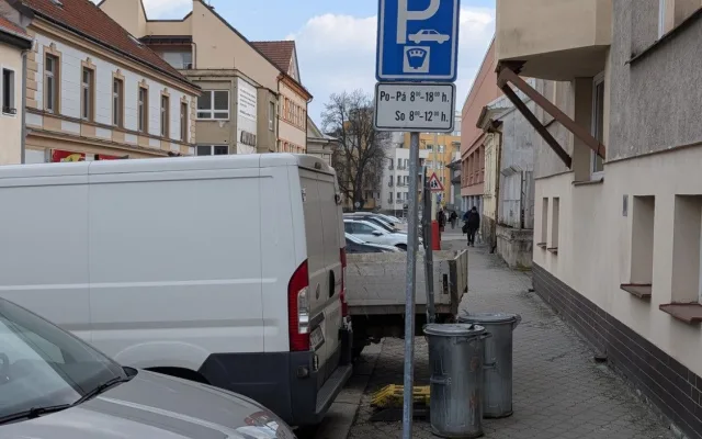 V Táboře upravují parkování. Přehlednější pravidla mají ulevit dopravě i rezidentům