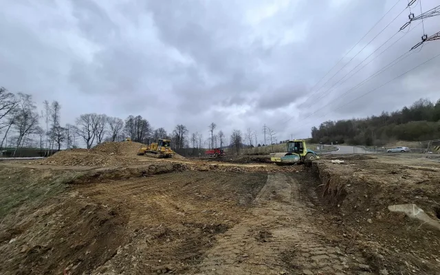 V Kaplici začíná výstavba okružní křižovatky, řidiči projedou po náhradní silnici