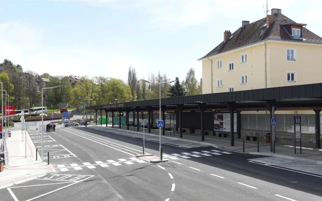 Rekonstrukce autobusového nádraží ve Vimperku finišuje, čeká se na kolaudaci