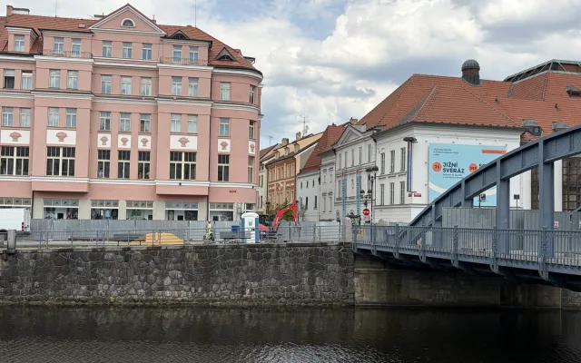 Zlatý most i Slepé rameno. Podívejte se, kde všude podél Malše neprojdete