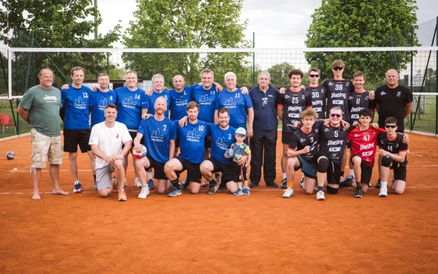 Hluboká má nové volejbalové hřiště. Park Hluboká rozšiřuje nabídku sportovišť