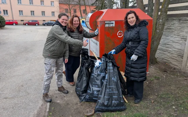 Stovky dobrovolníků uklidily Budějce. Sesbíraly skoro tři tuny odpadu