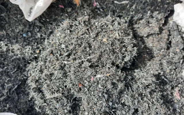 Celníci zastavili italský kamion, který převážel tuny odpadu. Mířil do Budějic