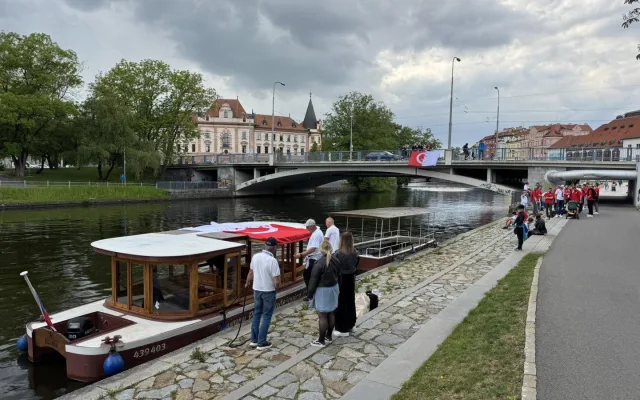 Sešívaní z Koháče vyrazili na vítězný pohárový zápas lodí.