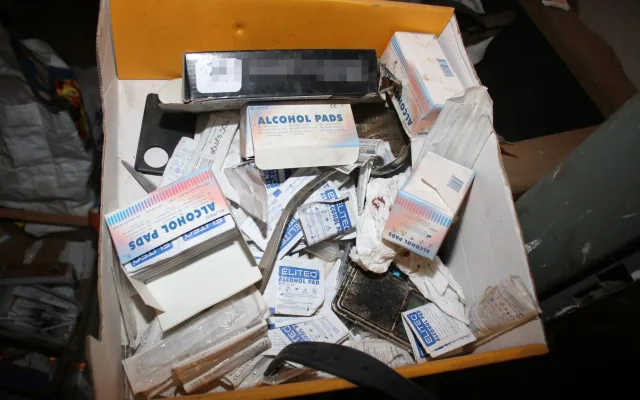 Heroin vyráběli v pronajatých prostorách. Kriminalisté dvojici sledovali čtyři měsíce