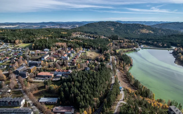 Špatná interpretace nebo záměr? Za zhoršenou kvalitu vody v Lipně mohou lidé