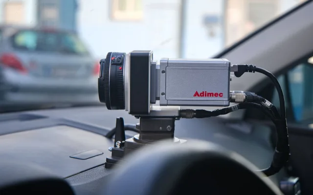 Budějovičtí strážníci mají nový mobilní radar, zaměří se na piráty silnic