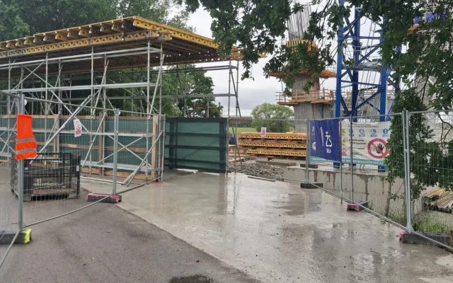 Cyklisty mezi Budějcemi a Hlubokou chrání nový tunel, brzy povede pod přemostěním