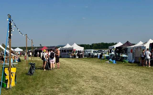 Hasiči, bazénky a chill zóny. Festival Mighty Sounds bojoval s úmorným vedrem