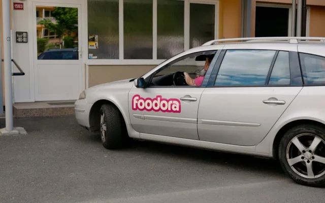 Život bez šéfa a pevné pracovní doby. Jak máma na rodičovské našla svou svobodu