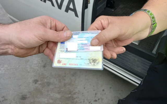 Celníci na D3 pohrozili zabavením návěsu. Dopravce na místě zaplatil 175 tisíc