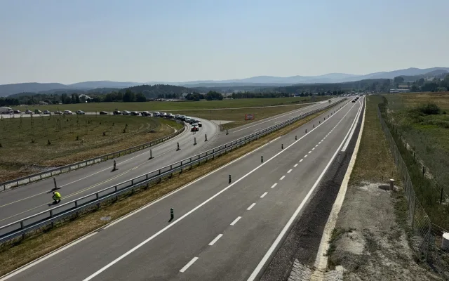 Další část D3 je otevřená. Obyvatelům Dolního Dvořiště uleví od kamionů
