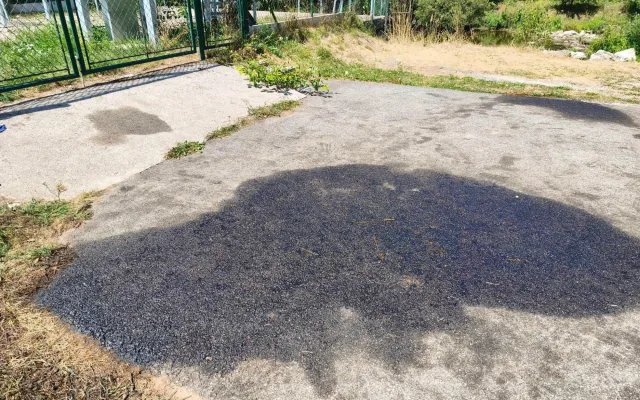 Nebezpečná nezodpovědnost. U zdroje pitné vody na Strakonicku našli motorový olej