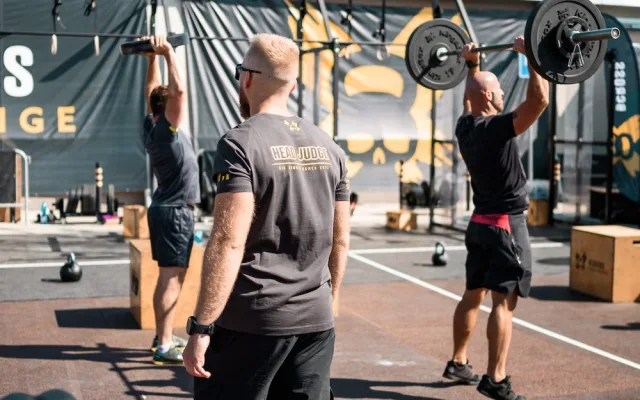 Přes tři stovky závodníků, ale i VIP hosté. Na střeše IGY Centra odstartovaly Big Summer Games