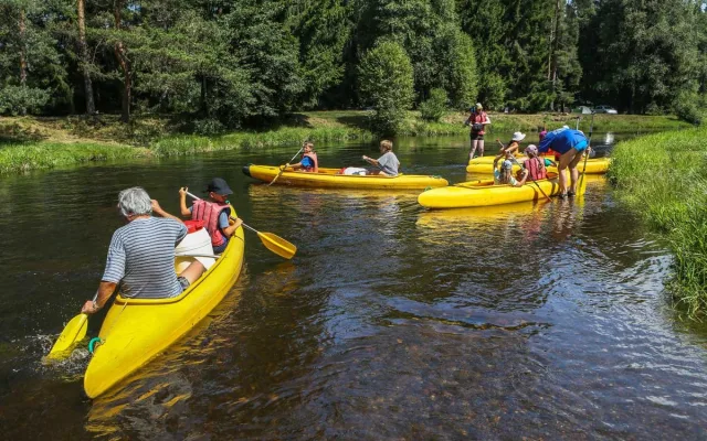 Kvůli nedostatku vody zastavil Národní park Šumava splouvání Teplé Vltavy