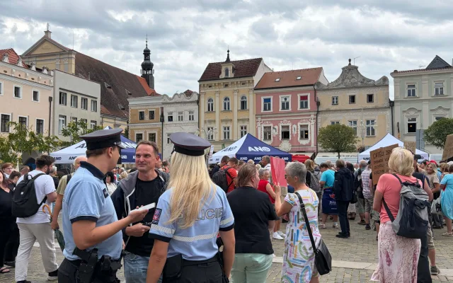 Hnutí ANO dorazilo do Budějc. Babiš mluvil o suchu i dvou miliardách v pr*eli