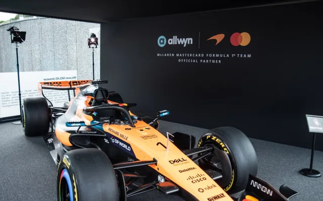 Depo F1 v Budějovicích? Allwyn představí 2 monoposty McLaren Mastercard F1 Team