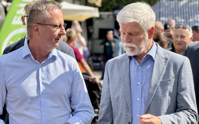 Prezident Pavel dorazil na Země živitelku. Zamířil na přehlídku skotu