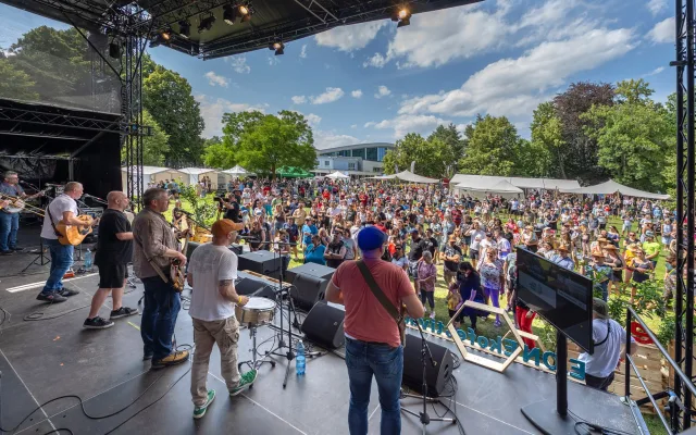 Sokolský ostrov ožije Ekofestivalem. Dorazí Eva Burešová i Monkey Business