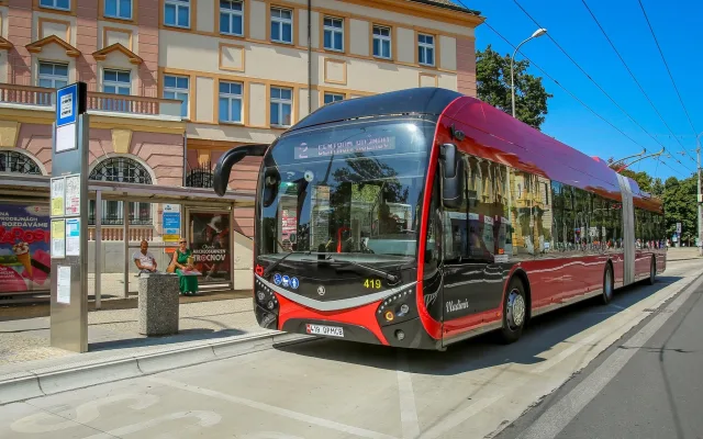 Budějce zavádějí třicetiminutovou jízdenku MHD. Koupíte ji od září