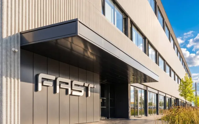 Od nákupu po instalaci. FAST posiluje služby PLANEO v Česku i na Slovensku