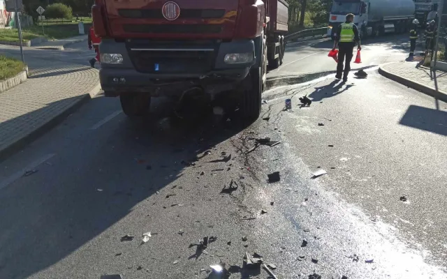 Vážná nehoda uzavřela silnici mezi Trhovými Sviny a Novou Vsí