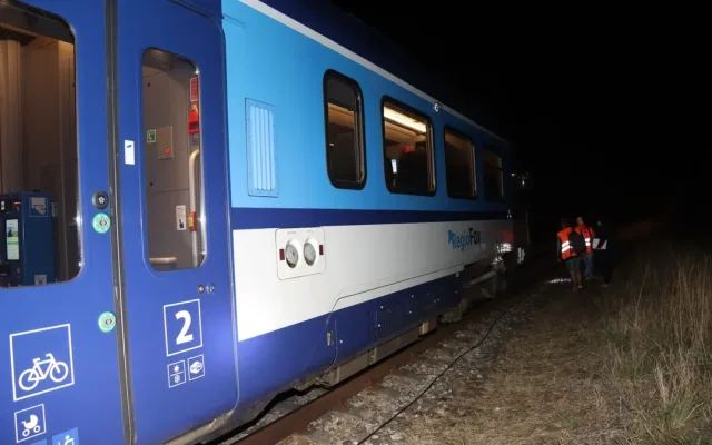 Strojvůdce projel návěst. Generální stop zabránil možnému neštěstí na železnici