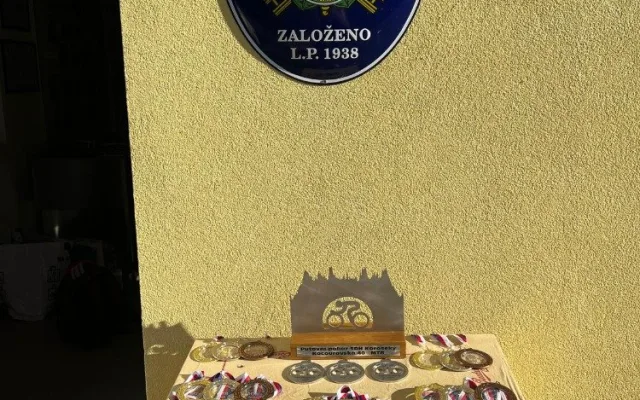 Fotbal vystřídal za horské kolo. Z nápadu na závod vznikla kocourovská tradice