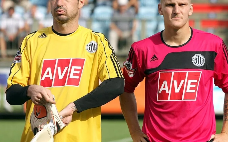 Pavel Kučera (vlevo) s kanonýrem Dynama Zdeňkem Ondráškem