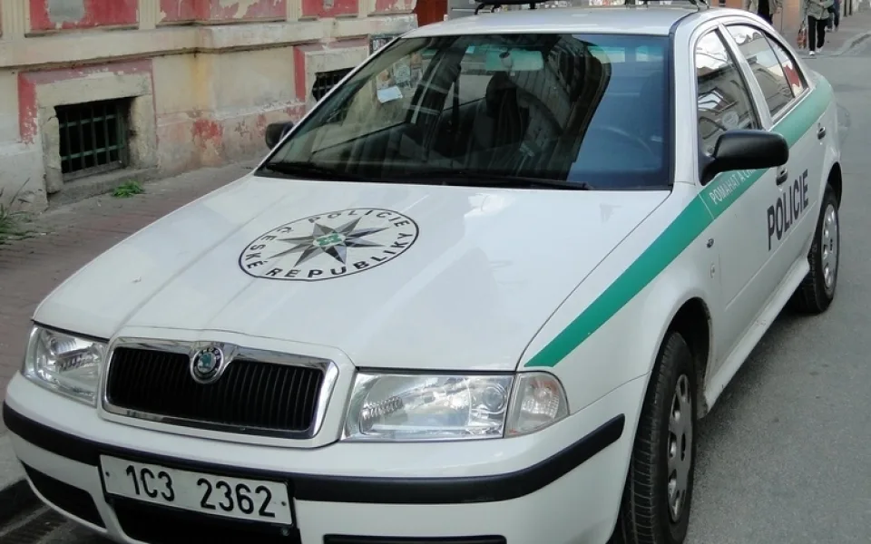 POLICIE 2
