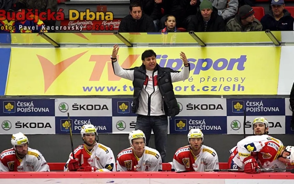 Kouč Slavie Vladimír Růžička se vztekal, ale bylo mu to málo platné...