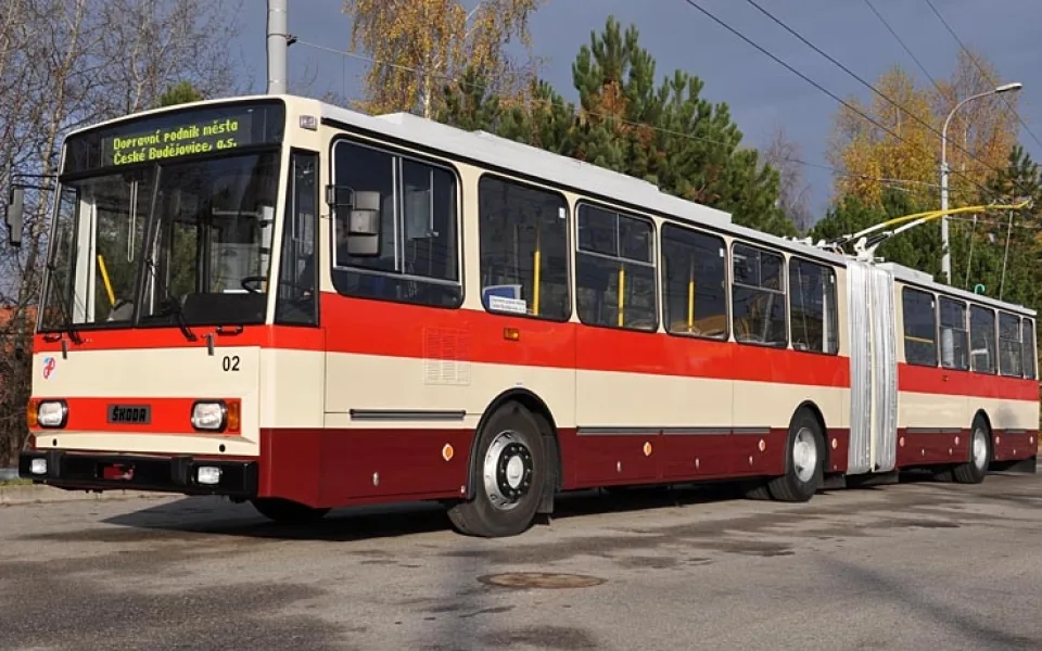 Trolejbus s evidenčním číslem 02