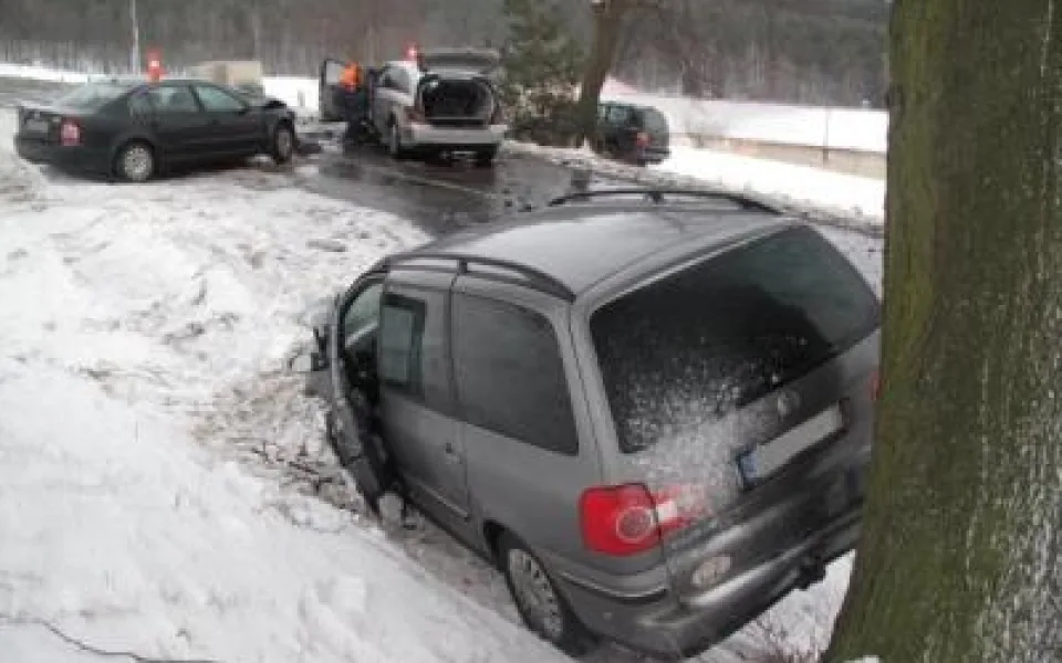 Dopravní nehoda u Rudolfova si vyžádala čtyři lehká zranění