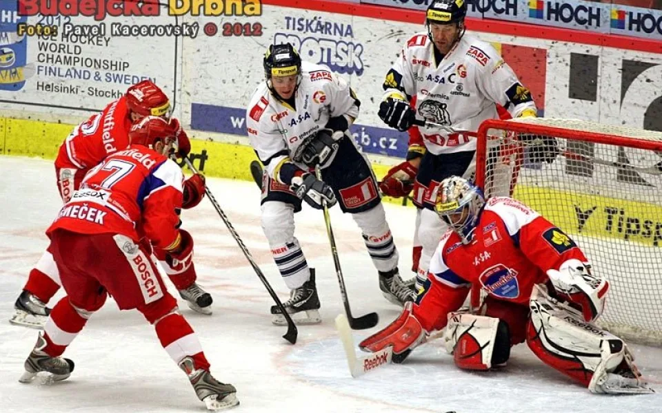 Úvodní zápas čtvrtfinále Česká pojišťovna play off mezi Bílými Tygry a Mountfieldem vyhrál Liberec