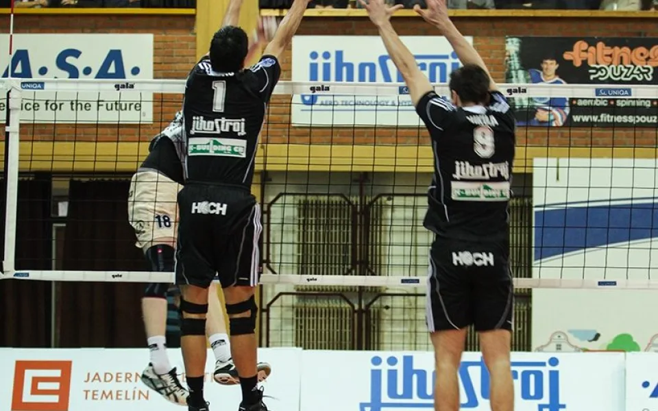 Andy Rojas a Michal Sukuba na bloku