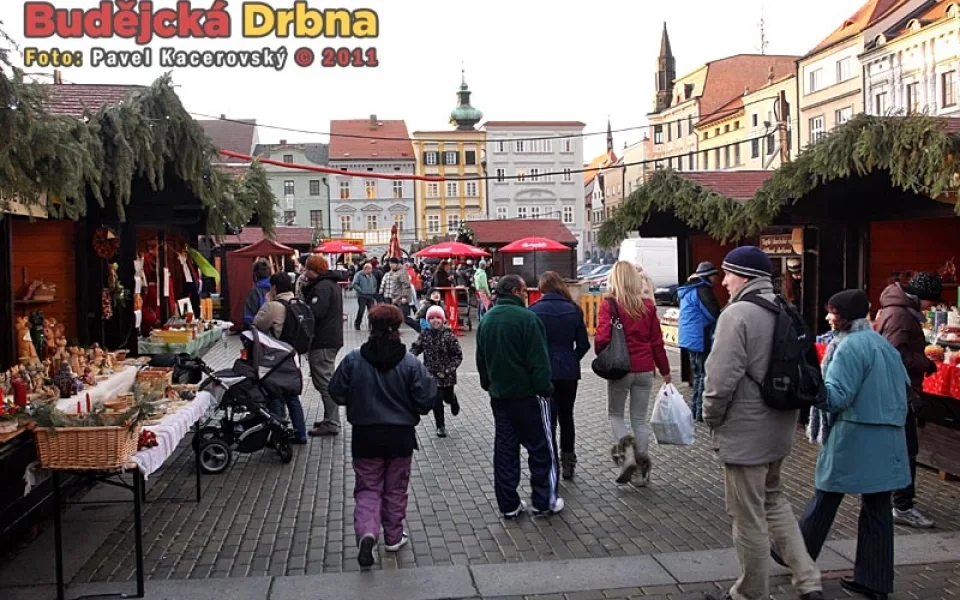 Vánoční trhy na budějckém náměstí