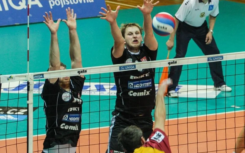 Radek Mach na bloku vpravo