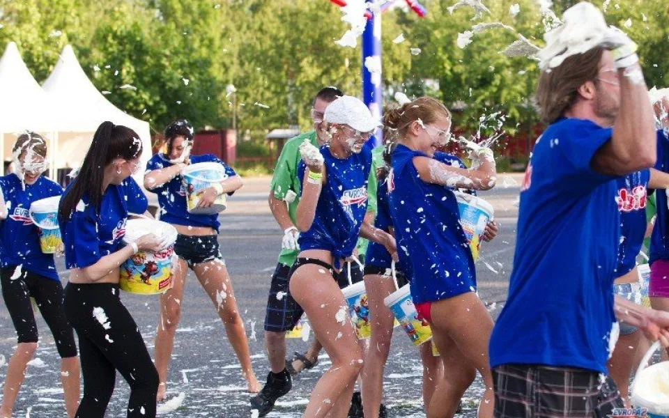 Velká Bobíkova bitva Evropy 2 se uskuteční zítra odpoledne na budějckém náměstí