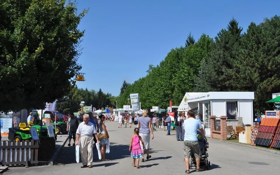 Země živitelka