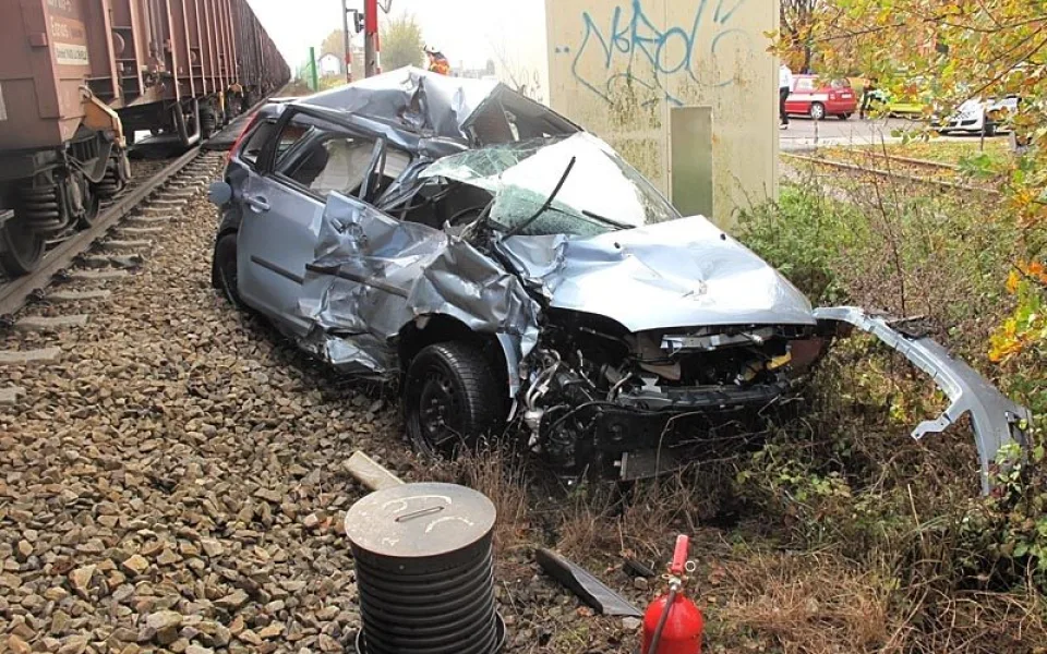 Zdemolovaný Ford Focus C-Max