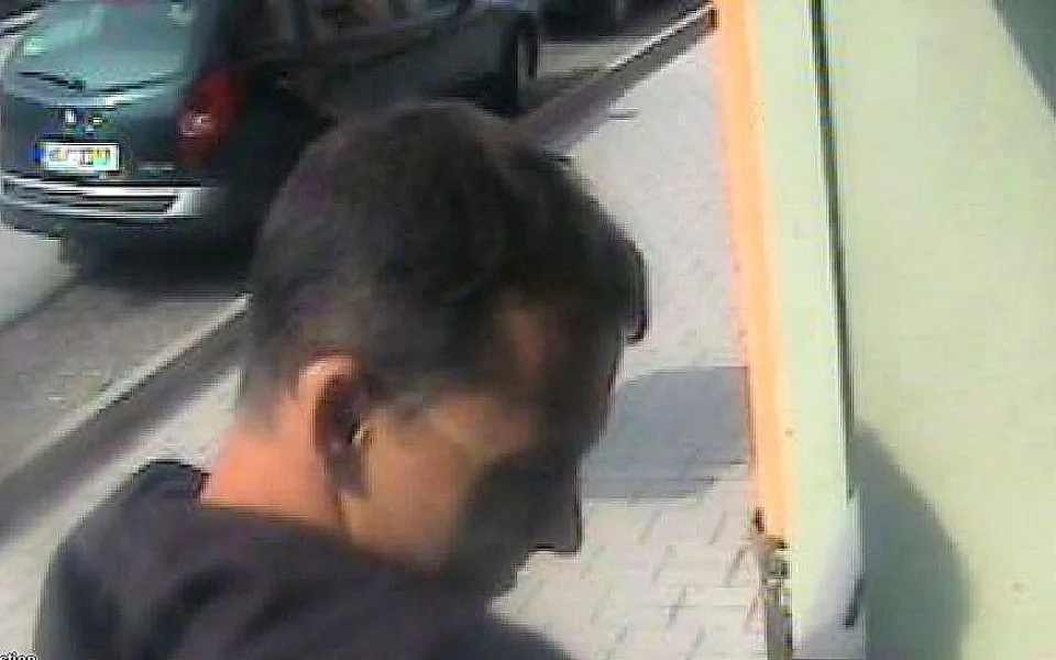 Po tomto muži policisté pátrají