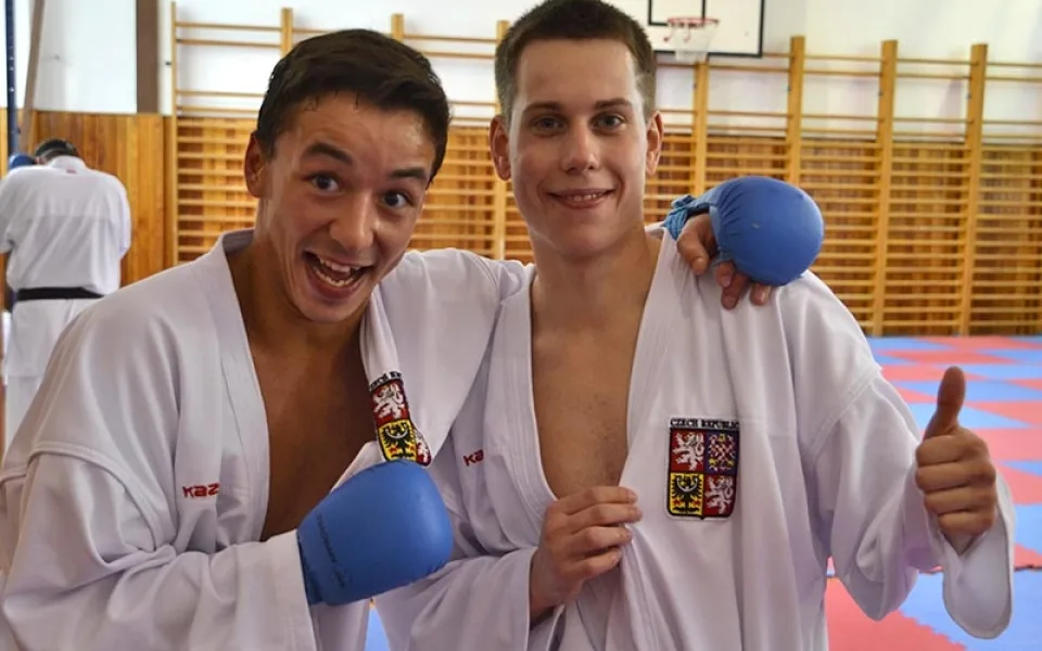 Karatisté Jan Milan (vlevo) a Filip Šmajcl během přípravy na mistrovství světa