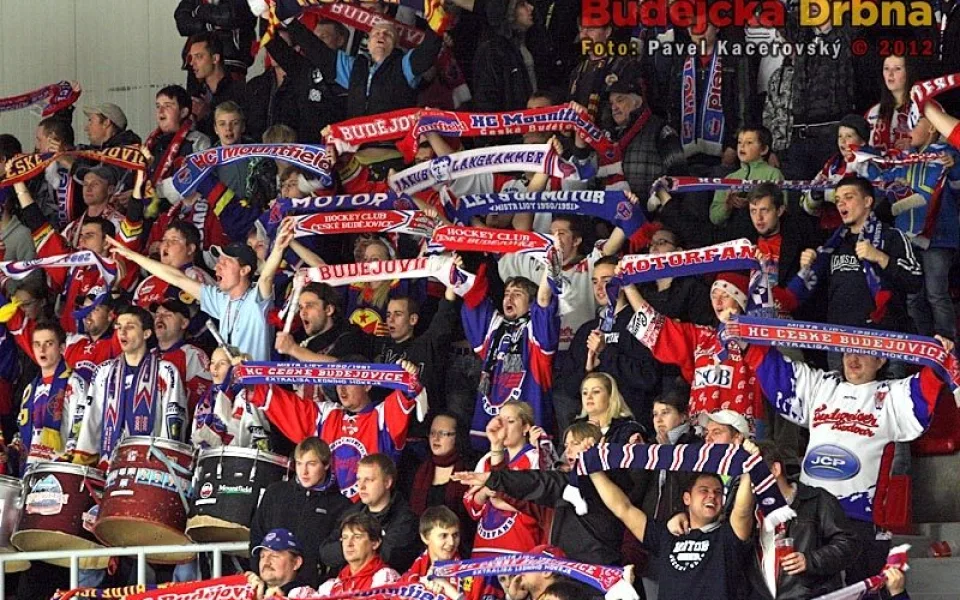 Fanklub Motoru na domácím stadionu