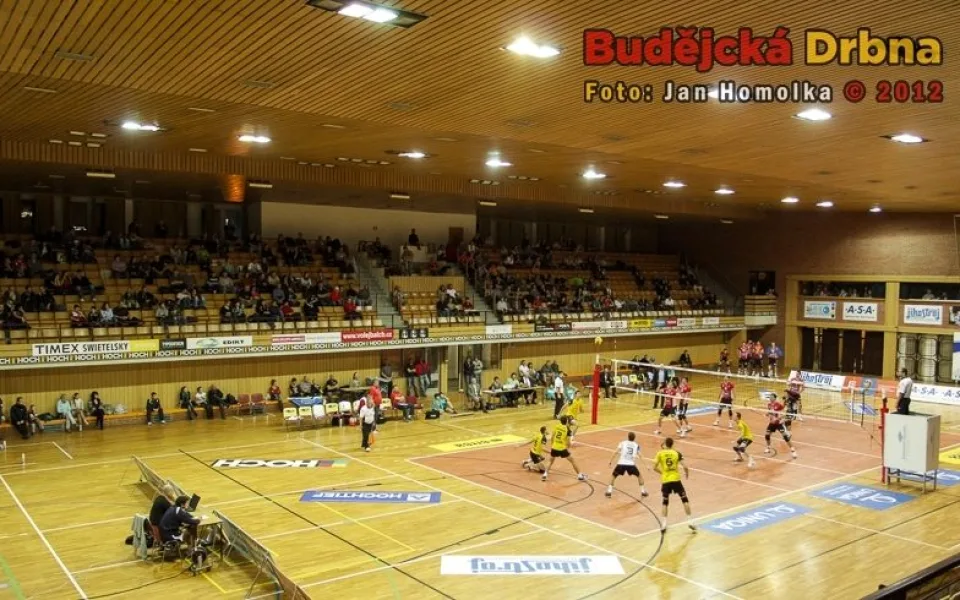 Najdete si dnes večer cestu do Sportovní haly?