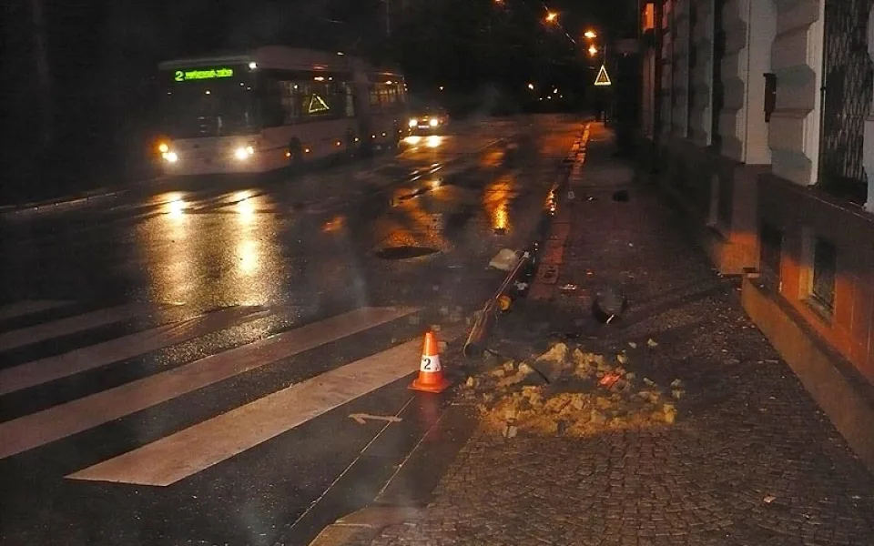 Poražená světelná signaliizace v ulici Na Sadech