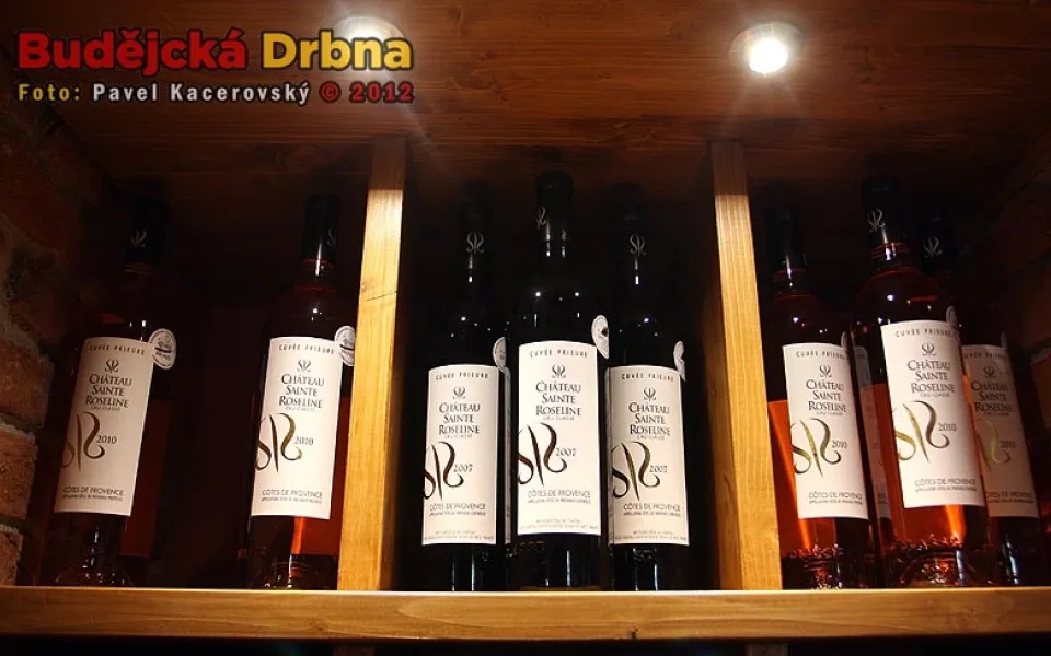 Produkty věhlasného francouzského vinařství v prodejně Olivier
